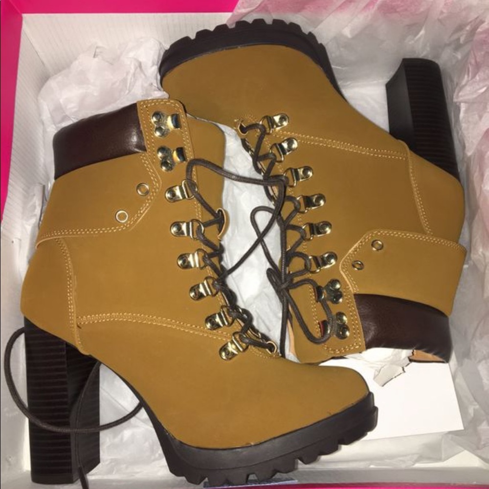Hiker boots